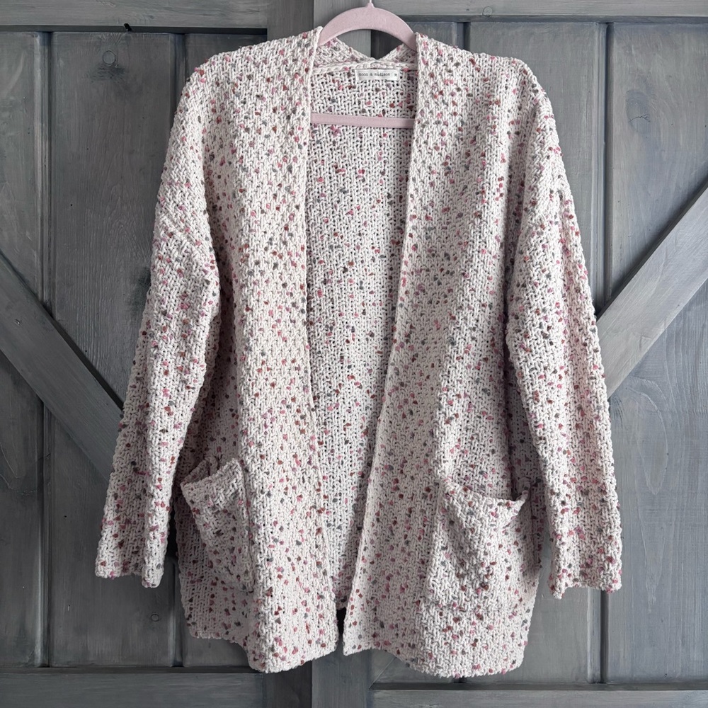Moon and Madison Cream Pastel‎ Popcorn Cardigan Size M
